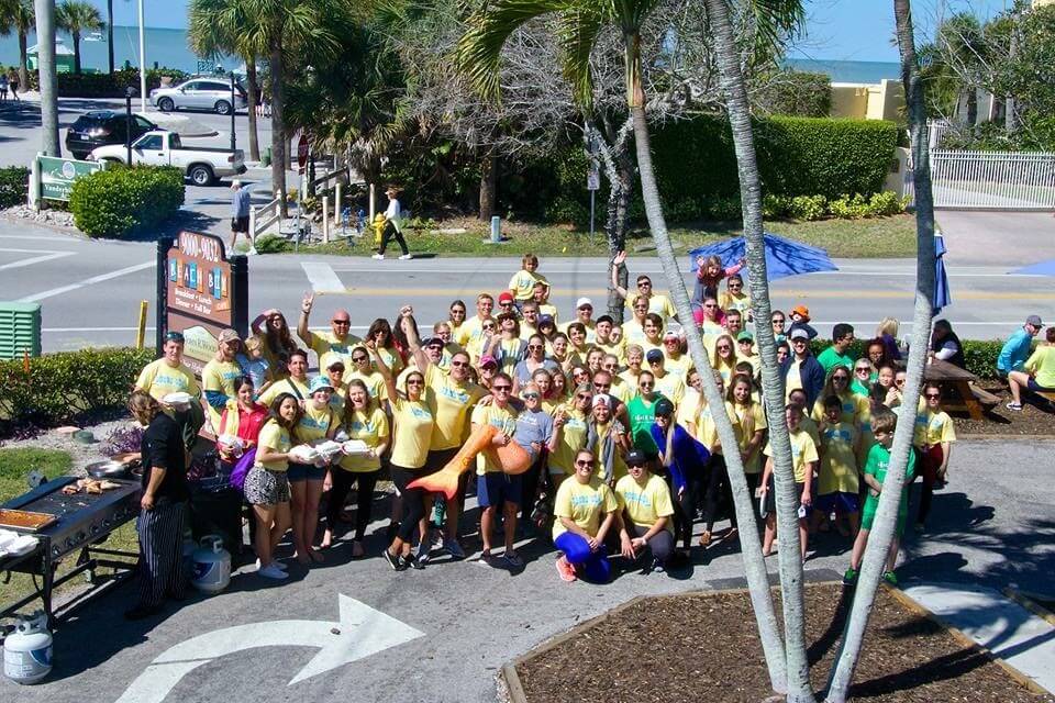 Vanderbilt Beach Clean Up Crew